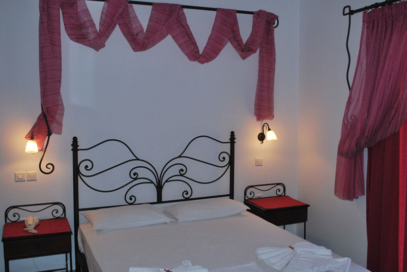 Hotel Anezina Adamantas  Zewnętrze zdjęcie